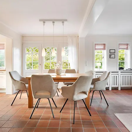 Haus Josias B - Links 度假居 尼布卢姆